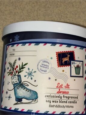 Bath & Body Works Let It Snow Scented Candle - White